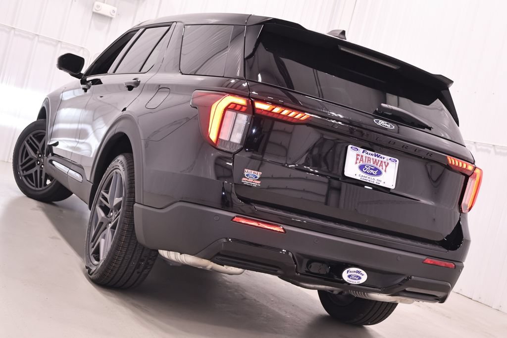 New 2027 Ford Explorer ST-Line w/ Premium Package AWD/4WD image 37