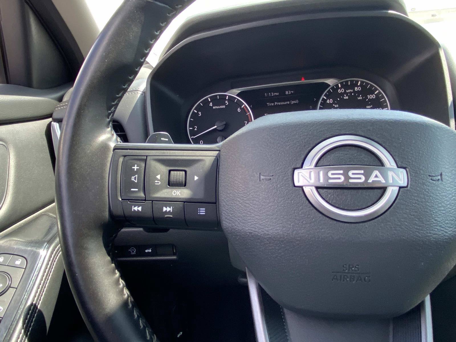 Used 2025 Nissan Rogue SV FWD image 41