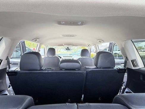 Used 2018 Volkswagen Atlas SE FWD image 19