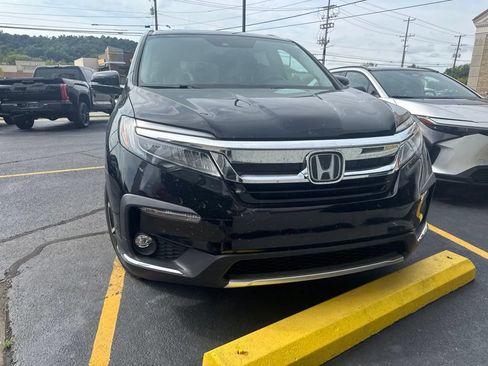 Used 2019 Honda Pilot Touring image 11
