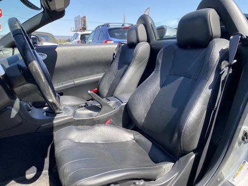 Used 2005 Nissan 350Z Touring image 19
