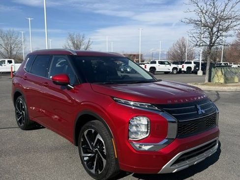 Used 2024 Mitsubishi Outlander SEL image 8