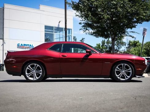 Used 2020 Dodge Challenger R/T RWD image 11