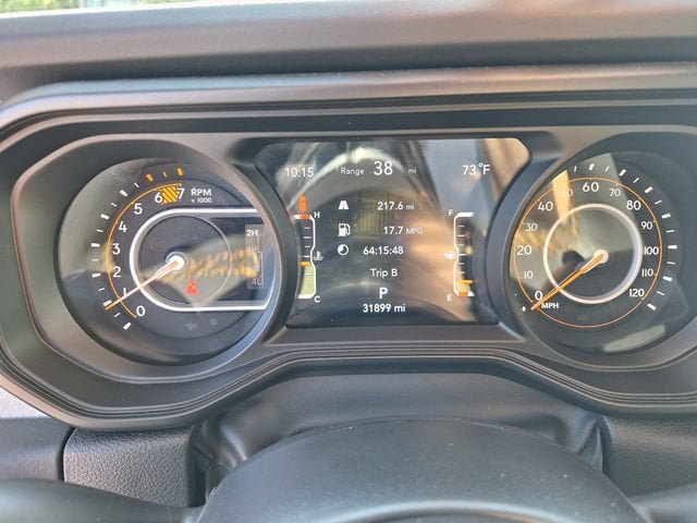 Used 2025 Jeep Wrangler Unlimited Sahara AWD/4WD image 20