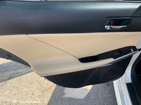 Used 2015 Lexus IS 250 w/ Premium Package image 24