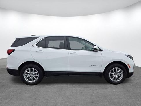 Used 2023 Chevrolet Equinox LT AWD/4WD image 3