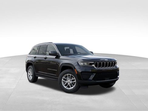 New 2026 Jeep Grand Cherokee Laredo X AWD/4WD image 6