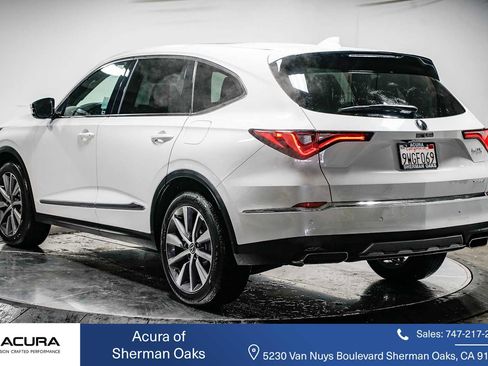 Used 2025 Acura MDX SH-AWD w/ Technology Package image 12