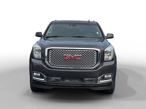 Used 2017 GMC Yukon Denali w/ Open Road Package image 8