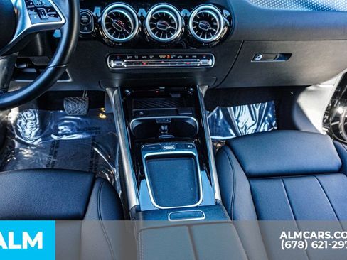 Used 2025 Mercedes-Benz GLA 250 image 39