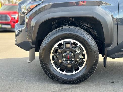 Certified 2024 Toyota Tacoma TRD Off-Road w/ TRD Off Road Upgrade Package image 9