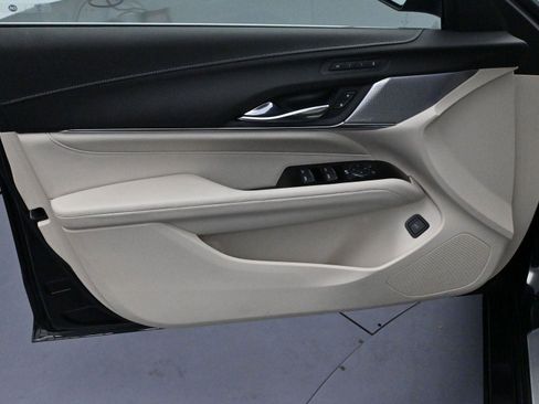 Certified 2025 Cadillac CT4 Premium Luxury image 10