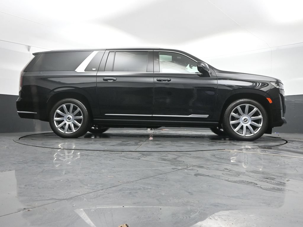 Used 2024 Cadillac Escalade ESV Premium Luxury Platinum AWD/4WD image 43