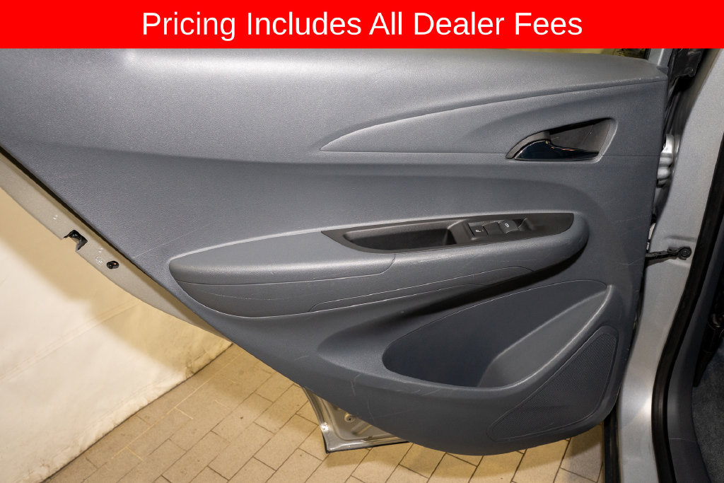 Used 2021 Chevrolet Bolt Premier w/ Infotainment Package FWD image 9