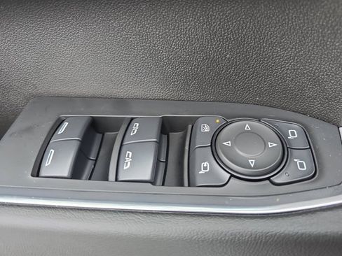 Used 2024 GMC Sierra 1500 SLT w/ SLT Convenience Package image 28