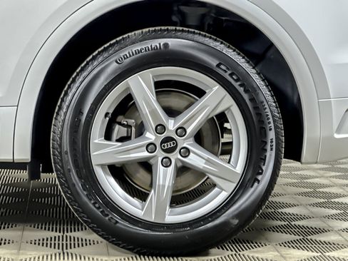 Used 2023 Audi Q5 2.0T Premium w/ Convenience Package image 24