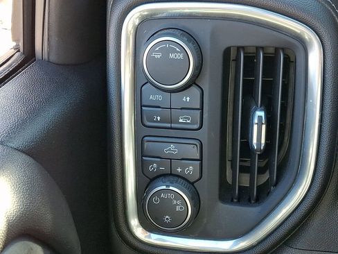 Certified 2021 Chevrolet Silverado 1500 LT image 24