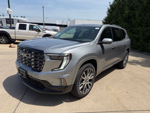 New 2026 GMC Acadia Denali Ultimate w/ LPO, Floor Liner Package AWD/4WD image 7