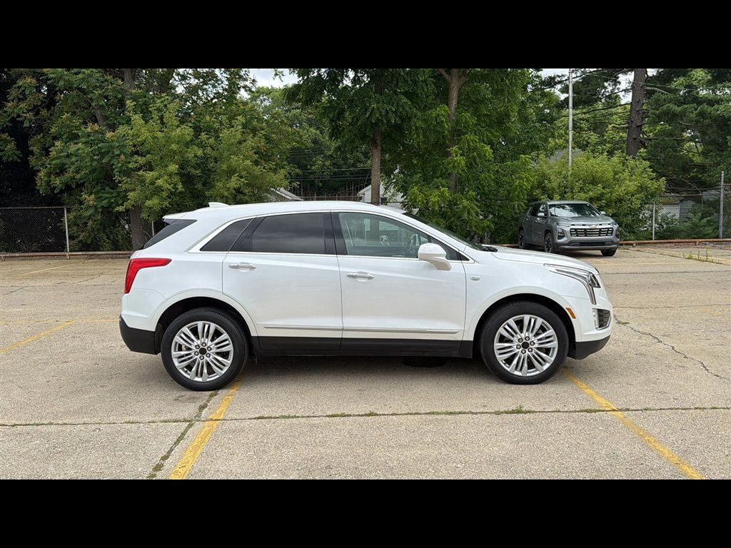 Used 2019 Cadillac XT5 Premium Luxury AWD/4WD image 6