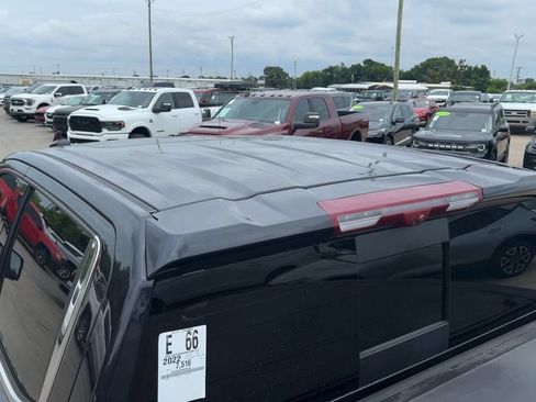 Used 2022 Chevrolet Silverado 1500 High Country w/ Technology Package AWD/4WD image 34