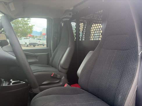 Used 2024 GMC Savana 2500 w/ Driver Convenience Package RWD image 18