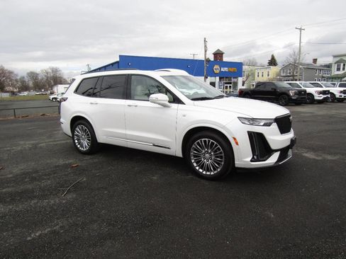 Used 2020 Cadillac XT6 Sport image 9