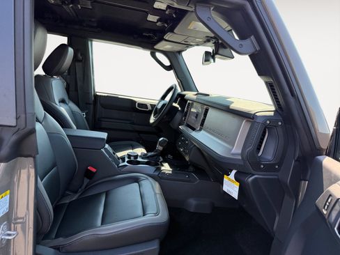 New 2026 Ford Bronco Outer Banks AWD/4WD image 19