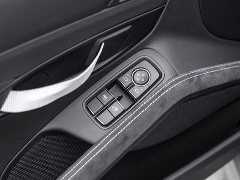 Used 2020 Porsche 718 Cayman GT4 RWD image 33
