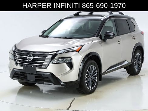 Used 2025 Nissan Rogue Platinum image 40