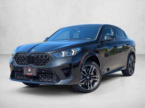 Used 2025 BMW X2 xDrive28i w/ Premium Package image 1
