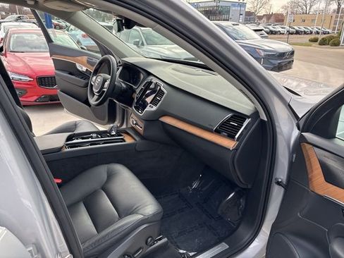 Certified 2023 Volvo XC90 T8 Plus w/ Protection Package Premier image 16