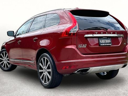 Used 2015 Volvo XC60 T5 Premier w/ Proximity Package FWD image 16