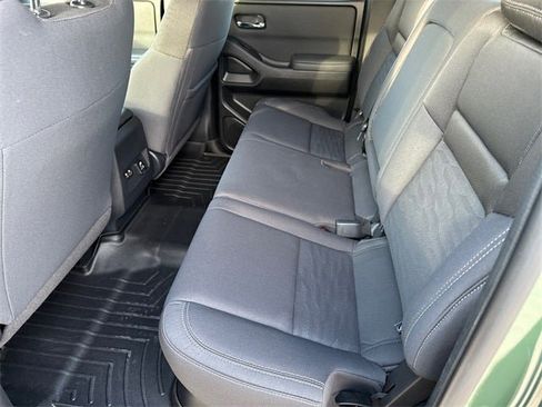 Used 2023 Nissan Frontier SV w/ SV Convenience Package image 18