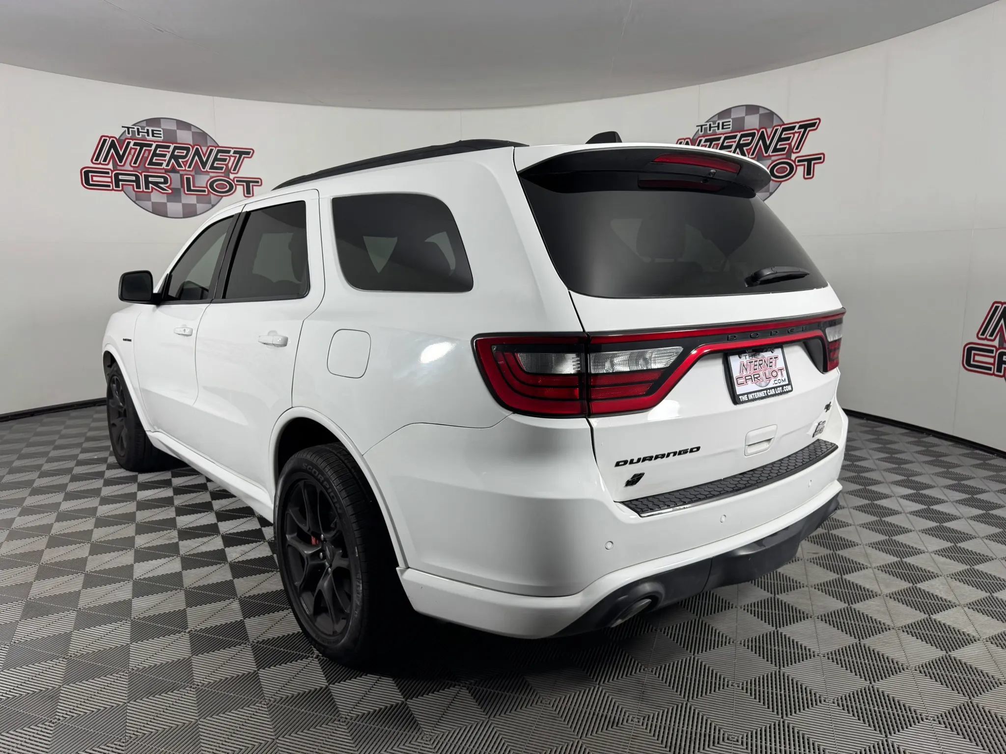 Used 2024 Dodge Durango R/T w/ Tow 'N Go Package AWD/4WD image 5