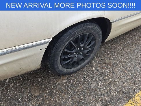 Used 2004 Buick Park Avenue Base w/ Prestige Feature Package image 9