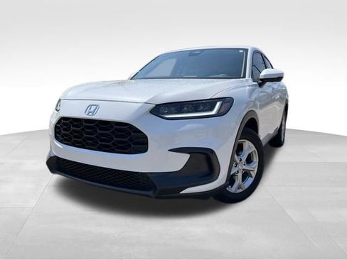 Used 2025 Honda HR-V LX image 1
