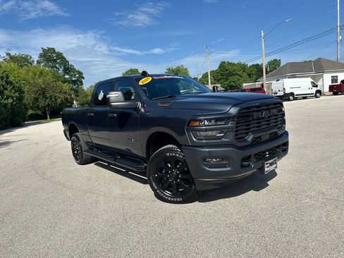Used 2025 RAM 2500 Big Horn AWD/4WD image 5