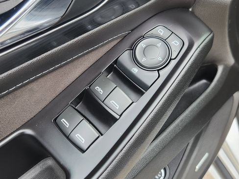 Used 2020 Chevrolet Traverse High Country image 22