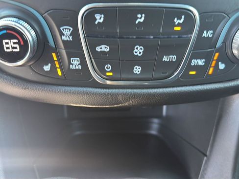 Used 2024 Chevrolet Equinox RS AWD/4WD image 27