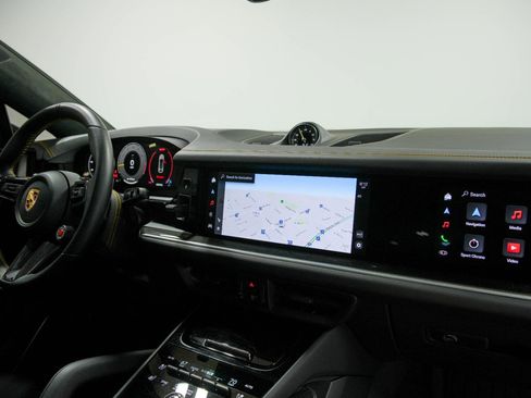 Used 2024 Porsche Cayenne Turbo GT image 80