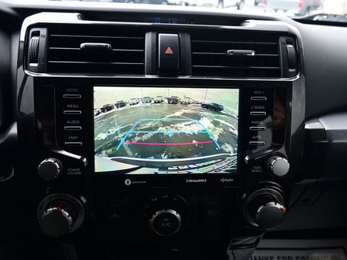 Used 2022 Toyota 4Runner TRD Off-Road Premium image 31