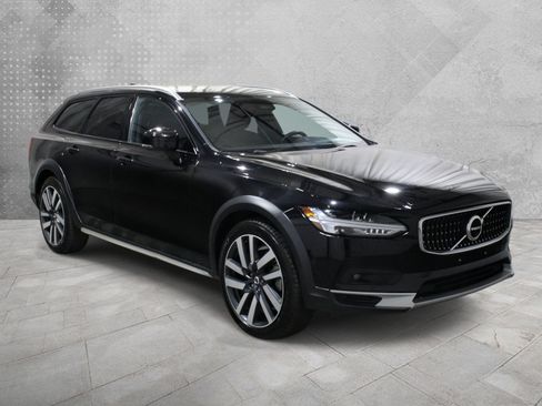 Used 2023 Volvo V90 B6 Cross Country Ultimate AWD/4WD image 1