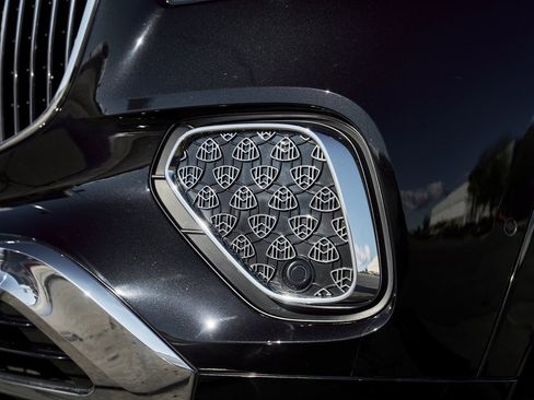 Used 2024 Mercedes-Benz Maybach GLS 600 4MATIC image 7