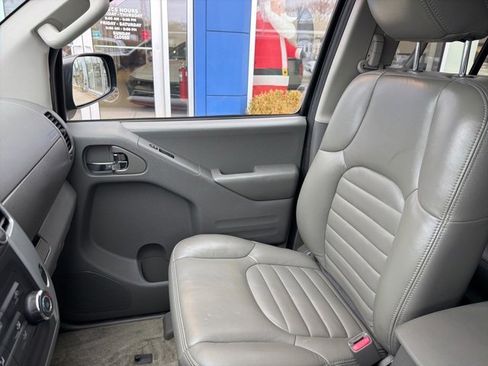 Used 2016 Nissan Frontier SV image 27