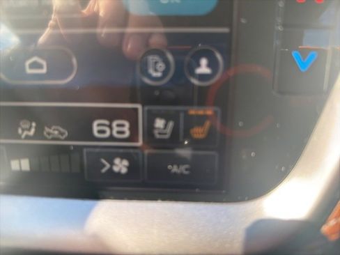 Used 2023 Subaru Outback Touring image 44