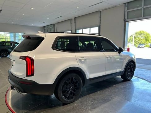 Used 2022 Kia Telluride SX w/ Nightfall Edition Package AWD/4WD image 7