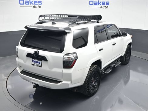 Used 2021 Toyota 4Runner Venture w/ Moonroof Package AWD/4WD image 55