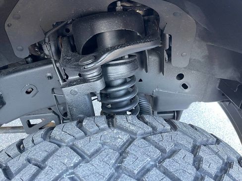 Used 2015 Ford F150 Platinum w/ Max Trailer Tow Package image 16