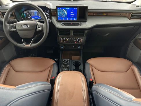 Used 2023 Ford Maverick Lariat w/ Lariat Luxury Package FWD image 3