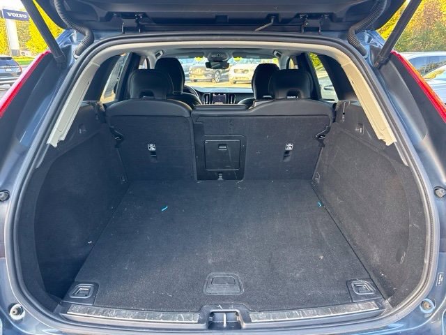 Used 2024 Volvo XC60 B5 Plus w/ Climate Package AWD/4WD image 11